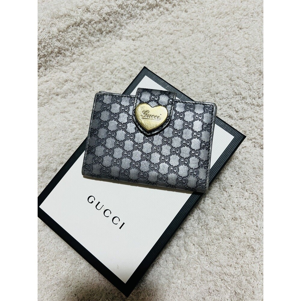 Authentic Gucci platinum Card Holder wallet
